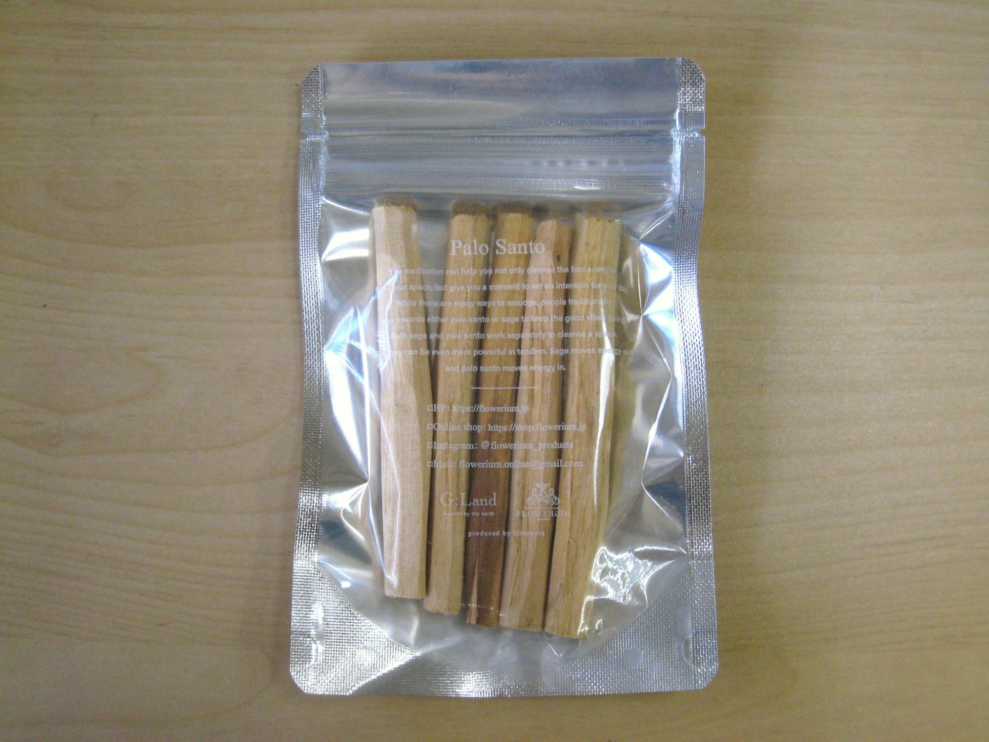 Positive Energy Palo Santo Sticks (エクアドル産) パロサント 香木｜01  Positive Energy Palo Santo Sticks (エクアドル産) パロサント 香木｜02  Positive Energy Palo Santo Sticks (エクアドル産) パロサント 香木｜03 Positive Energy Palo Santo Sticks (エクアドル産) 